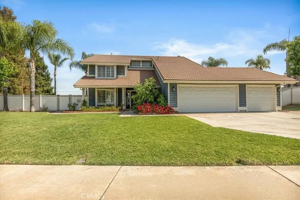 $769,900 | 216 Gabrielle Way, Redlands, CA 92374
