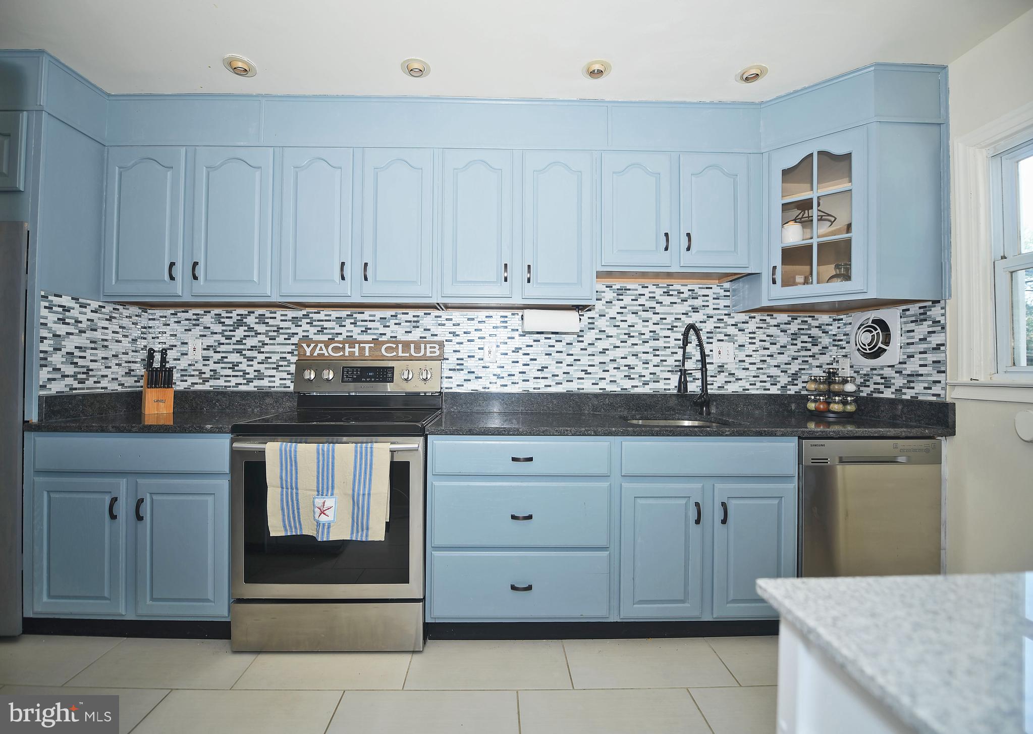 8544 Kings Ridge Road Baltimore, MD 21234 - Photo 8 of 29