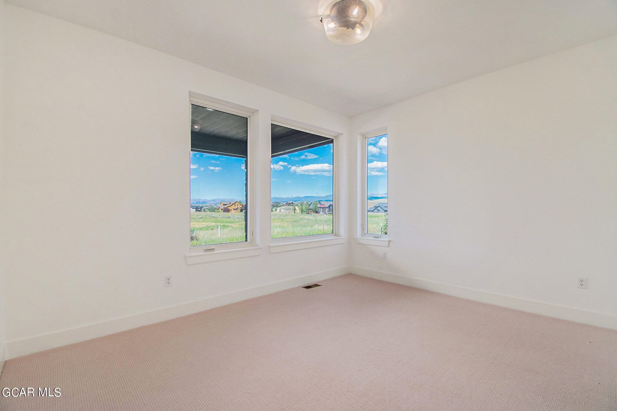 500 Thompson Road Granby, CO 80446 - Photo 21 of 29 17