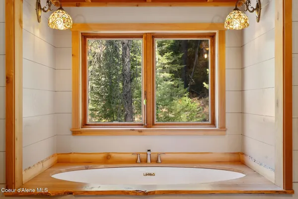 $775,000 | 93 Broten Way, Sagle, ID 83860