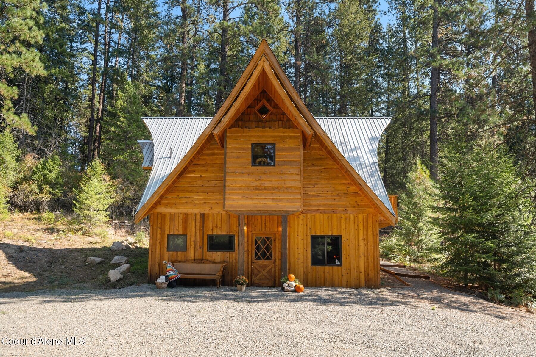 93 Broten Way Sagle, ID 83860 - Photo 2 of 67 .