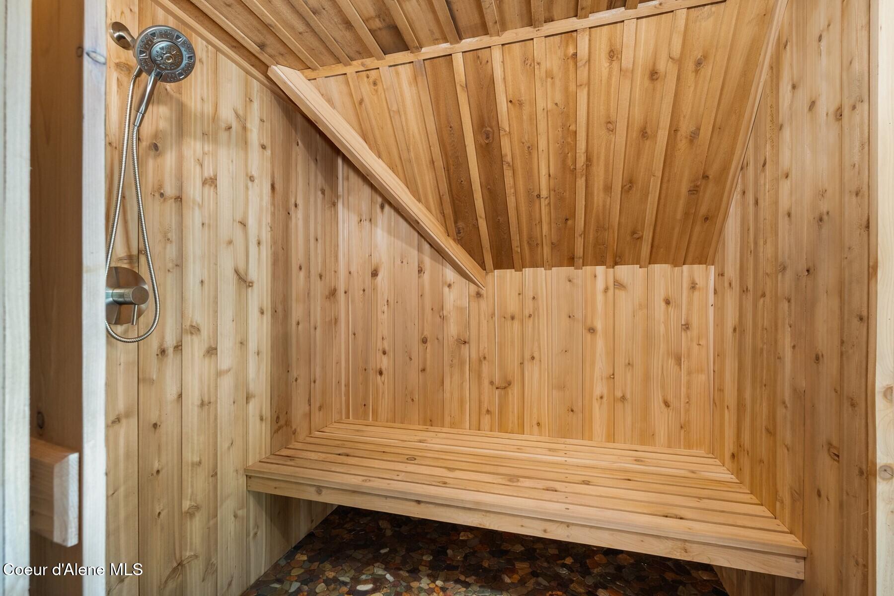 93 Broten Way Sagle, ID 83860 - Photo 22 of 67 Steam room sauna