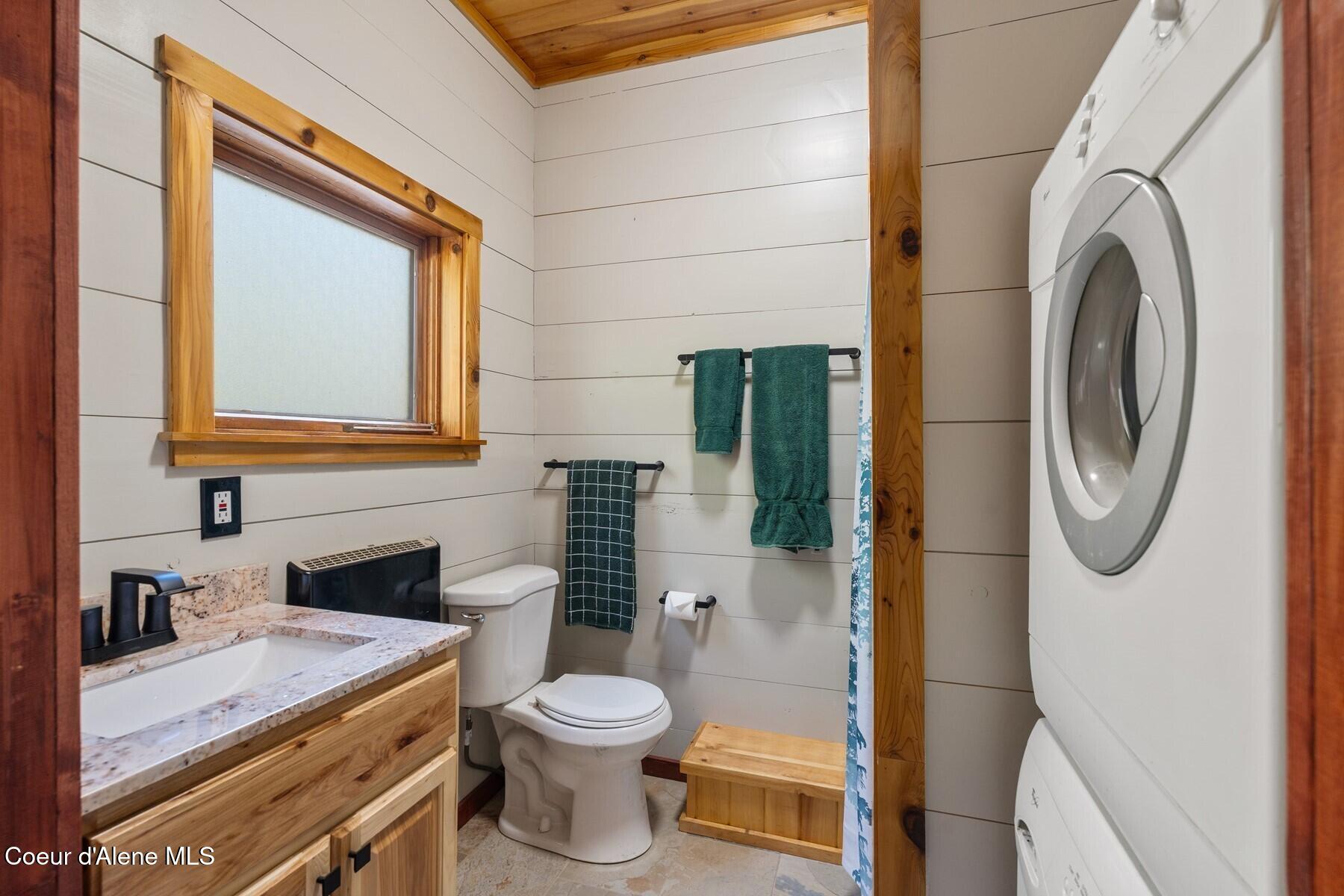 93 Broten Way Sagle, ID 83860 - Photo 39 of 67 Downstairs Bath