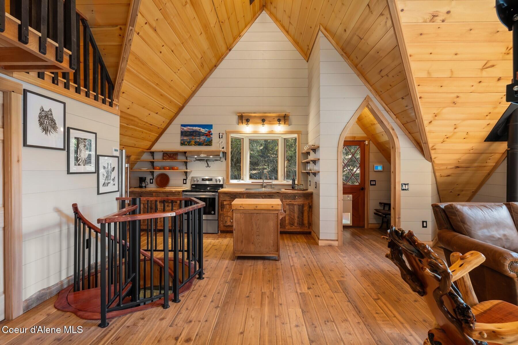 93 Broten Way Sagle, ID 83860 - Photo 10 of 67 .