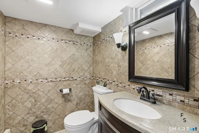 $4,500 | 508 Highland Street, Wethersfield, CT 06109