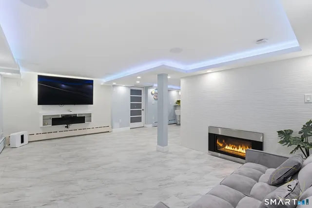 $4,500 | 508 Highland Street, Wethersfield, CT 06109