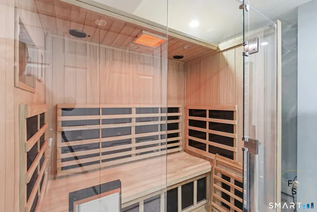 $4,500 | 508 Highland Street, Wethersfield, CT 06109