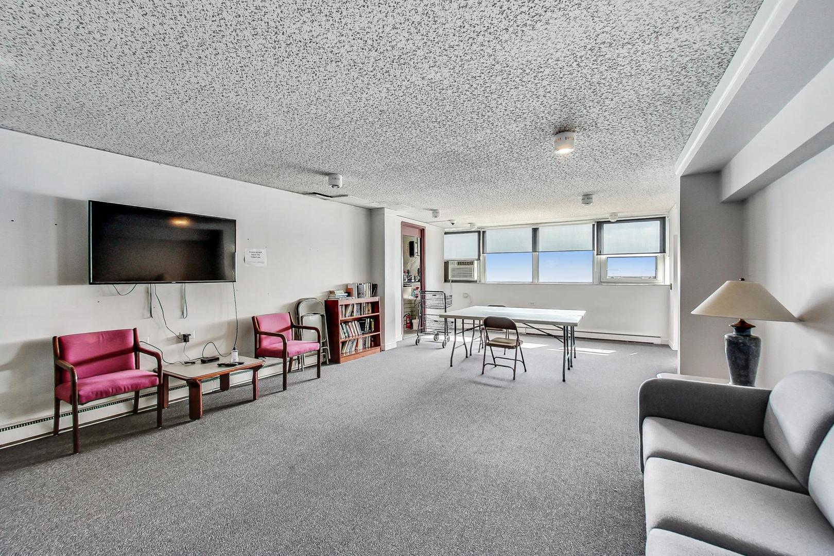 5733 North Sheridan Road, Unit 4C Chicago, IL 60660 - Photo 32 of 42 Gallery Image 32