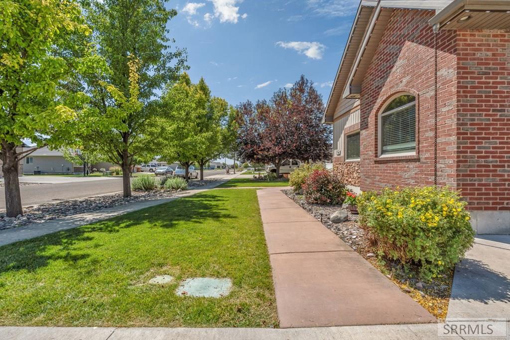 748 Dell Road Chubbuck, ID 83202 - Photo 5 of 117