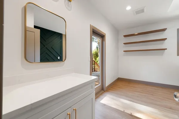 $1,080,000 | 14268 Highway 160, Walnut Grove, CA 95690