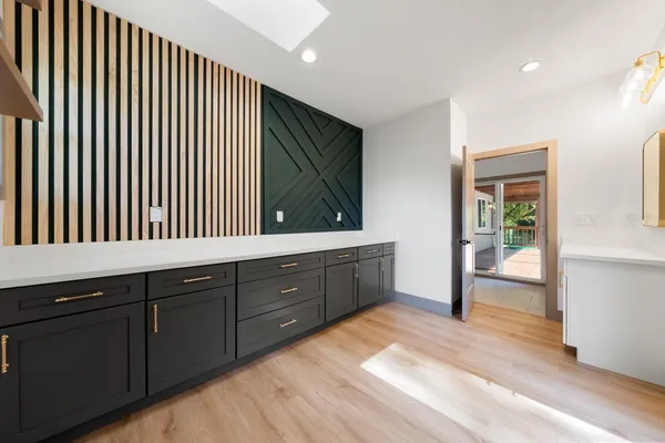 $1,080,000 | 14268 Highway 160, Walnut Grove, CA 95690