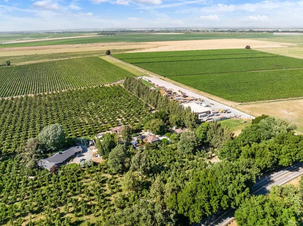 $1,080,000 | 14268 Highway 160, Walnut Grove, CA 95690