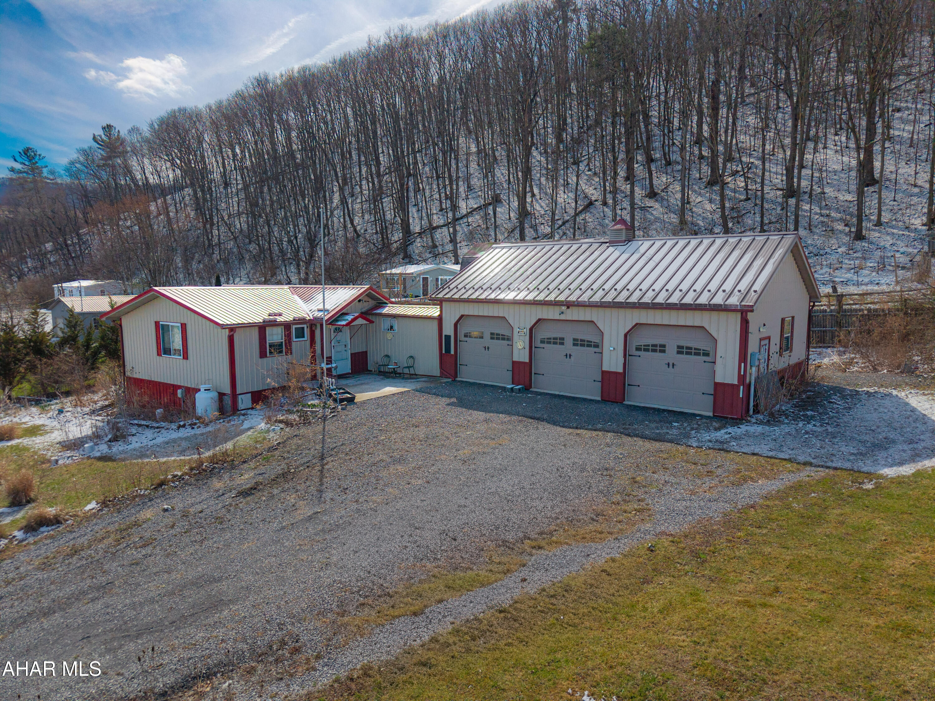 5722 Allegheny Road Manns Choice, PA 15550 - Photo 10 of 48