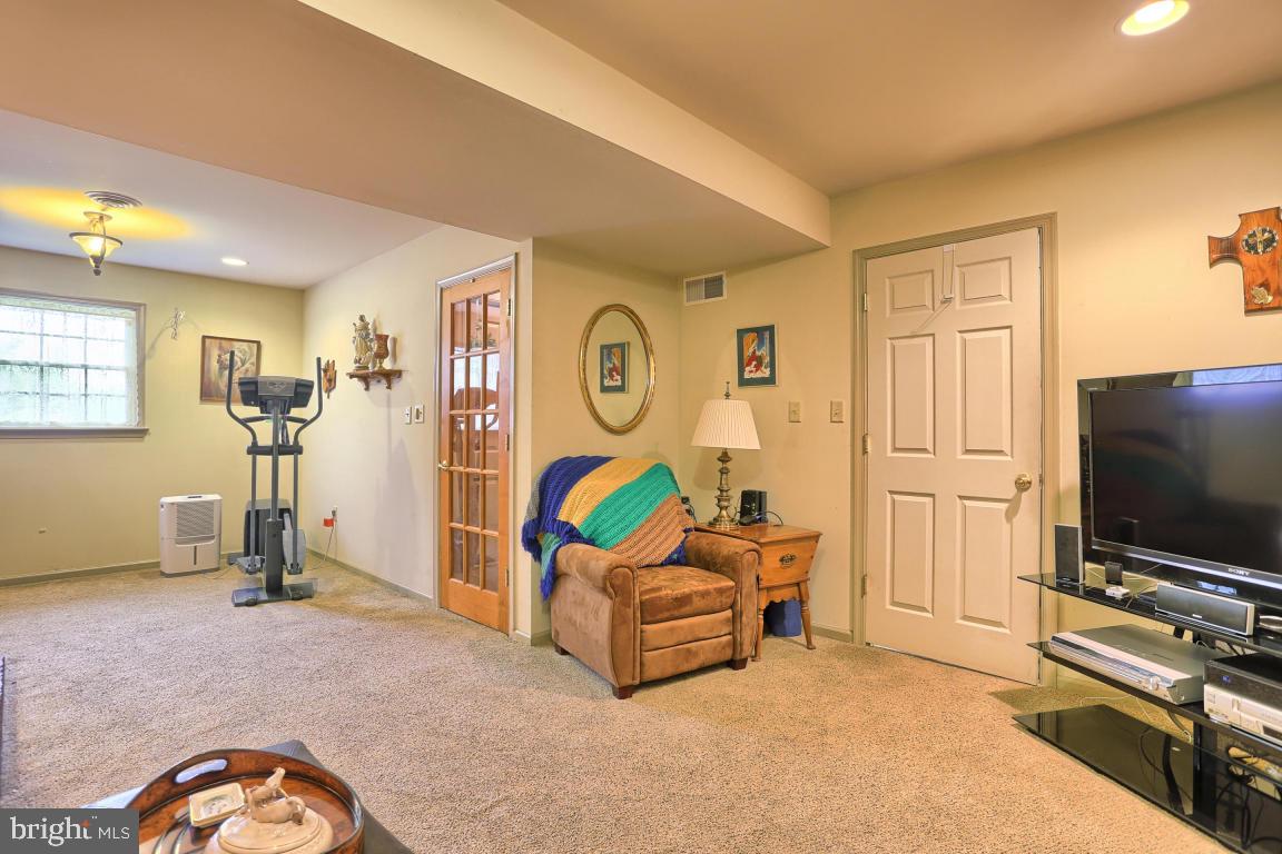 660 Kraybill Church Road Mount Joy, PA 17552 - Photo 23 of 34 Gallery Image 23
