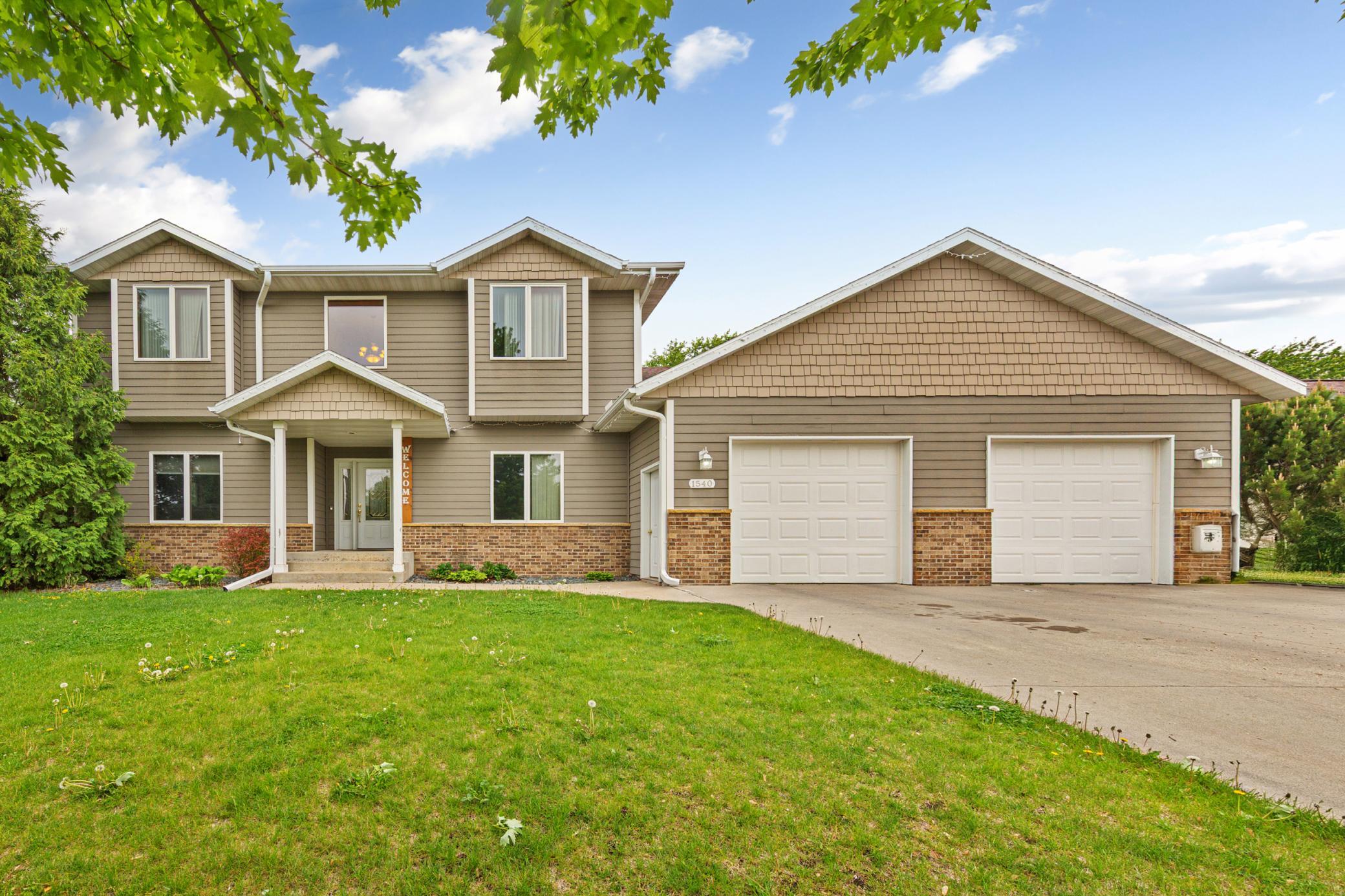 1540 Greenleaf Road Owatonna, MN 55060 - Photo 3 of 42