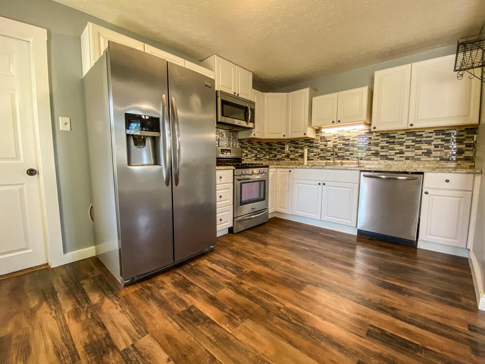 19805 Ringgold Southern Road Circleville, OH 43113 - Photo 5 of 21 Kitchen