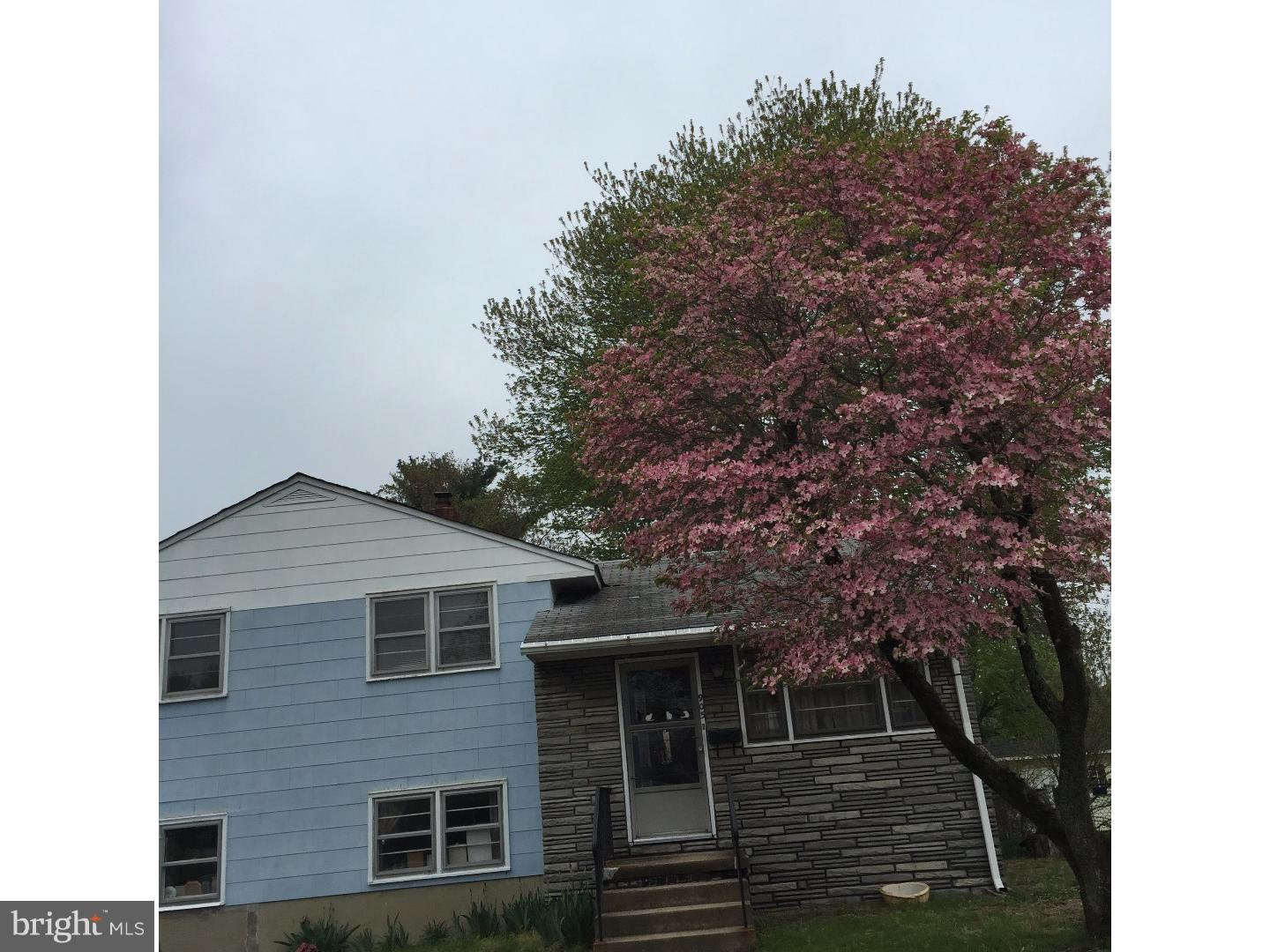 905 Smith Street Riverside, NJ 08075 - Photo 1 of 3