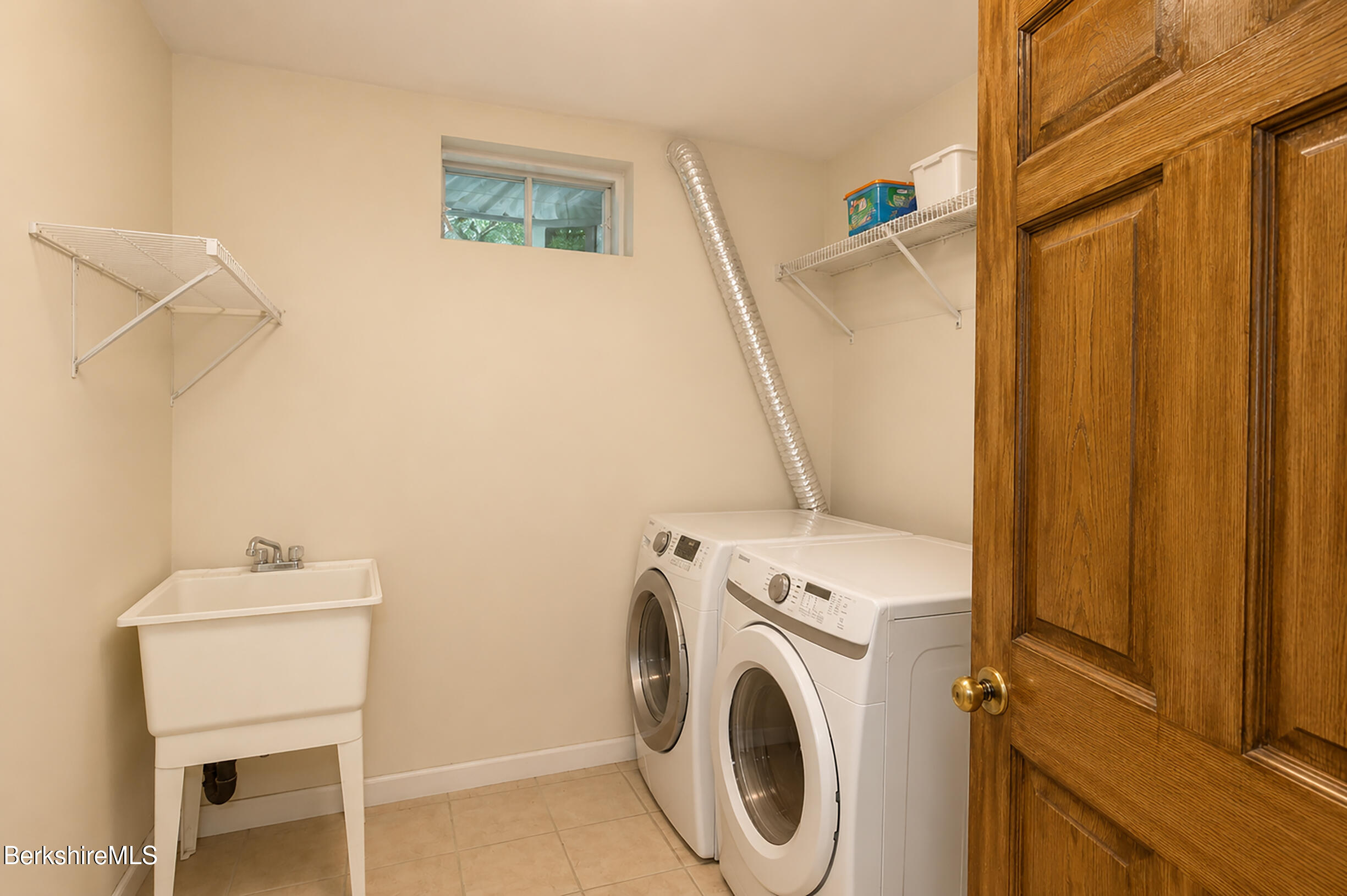 120 North Hoosac Road Williamstown, MA 01267 - Photo 30 of 47 vincentcarusophotography_120NHoosac_2026