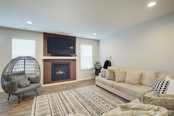 $829,950 | 3420 104th Drive Northeast, Lake Stevens, WA 98258