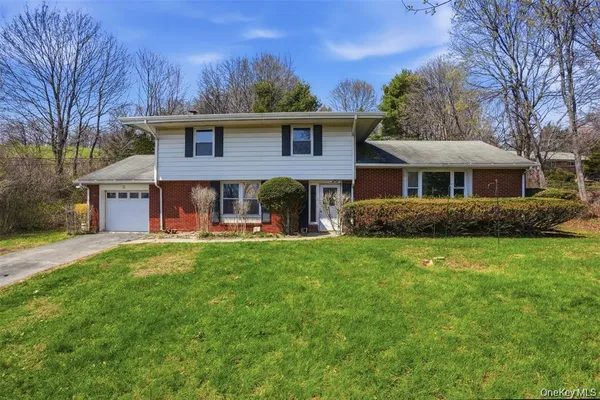 $429,900 | 26 Lauretta Drive, Highland, NY 12528