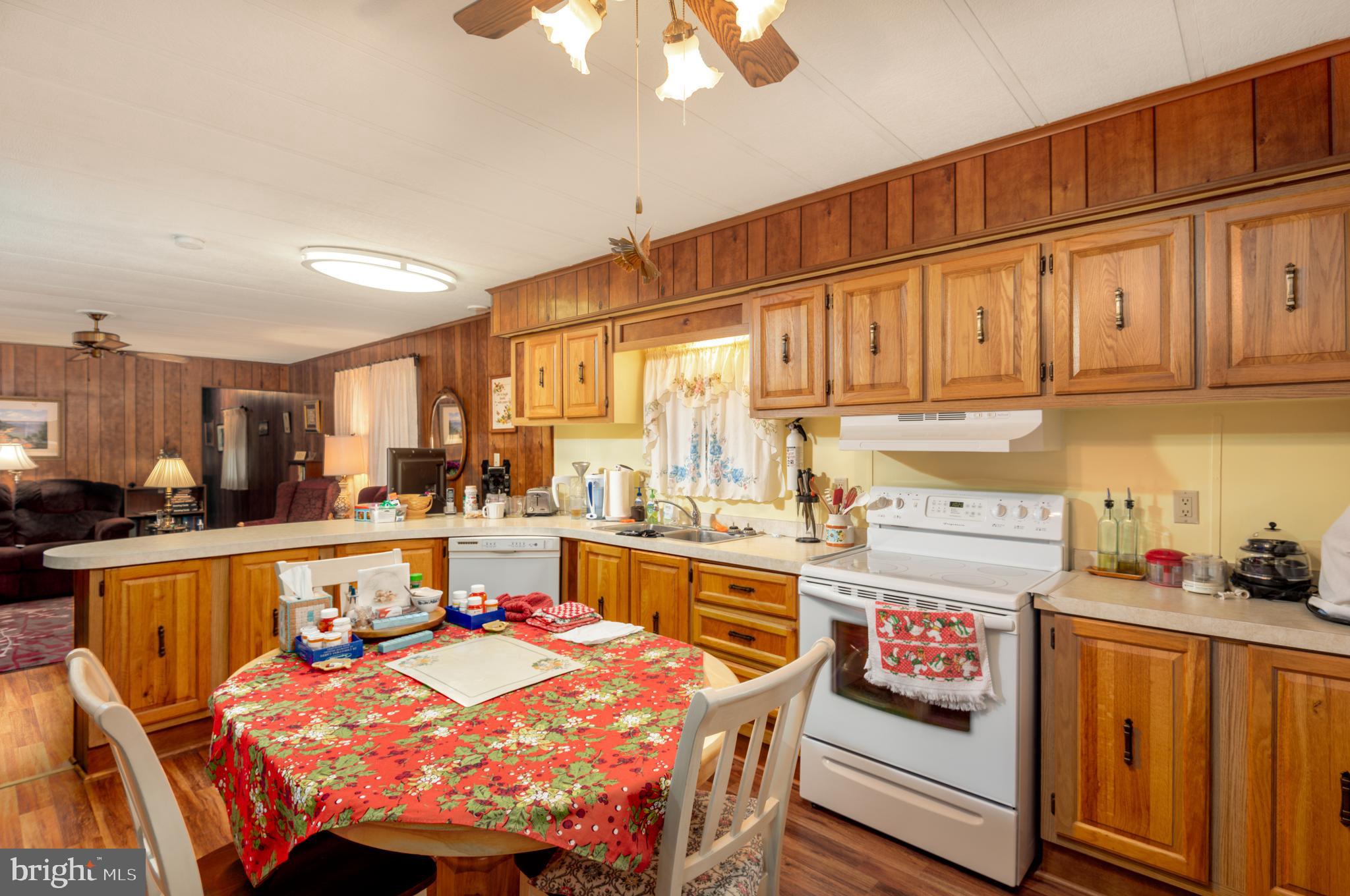 94 Ridgewood Manor Manheim, PA 17545 - Photo 8 of 19