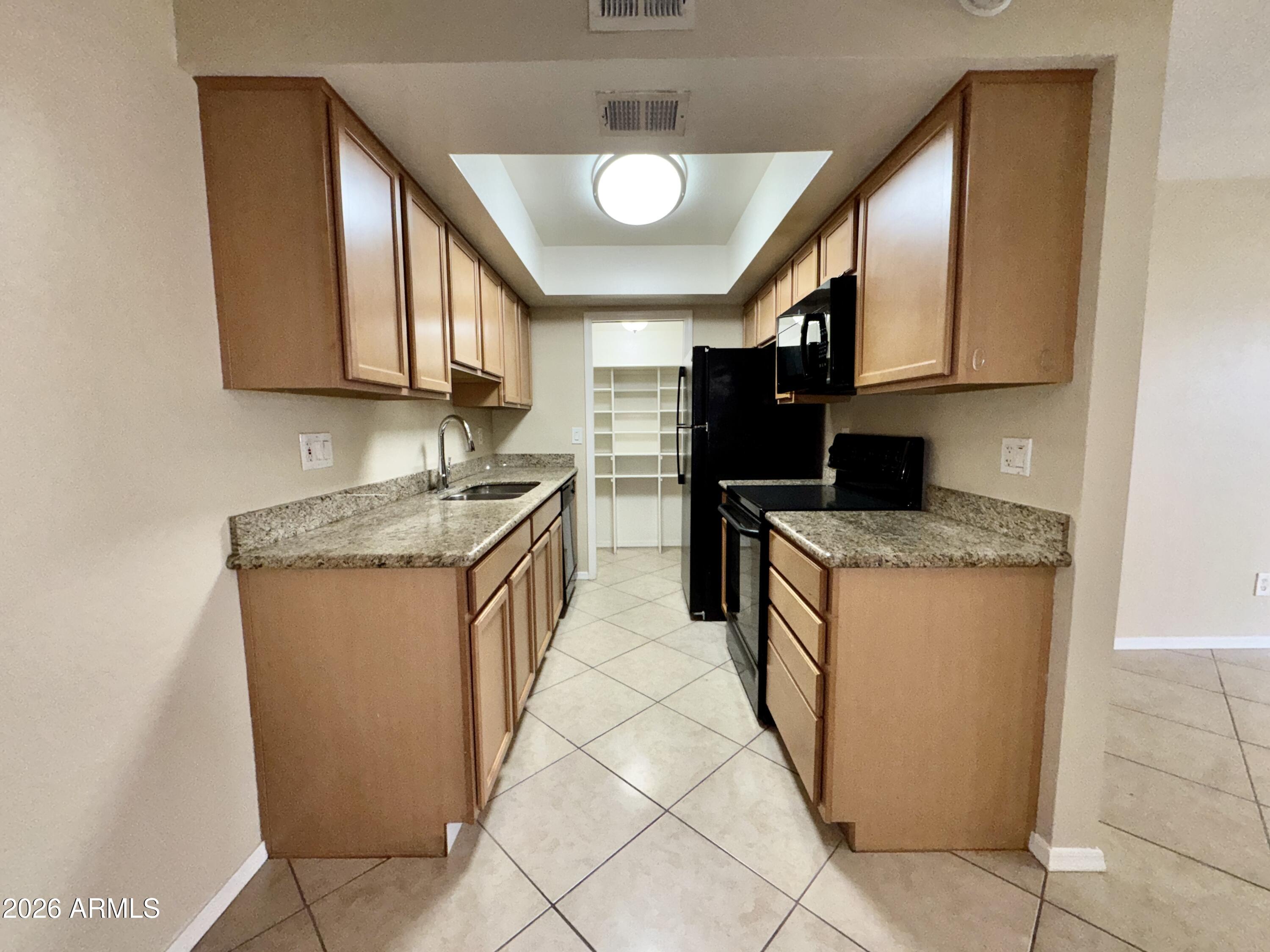 16635 North Cave Creek Road, Unit 113 Phoenix, AZ 85032 - Photo 2 of 23 Kitchen