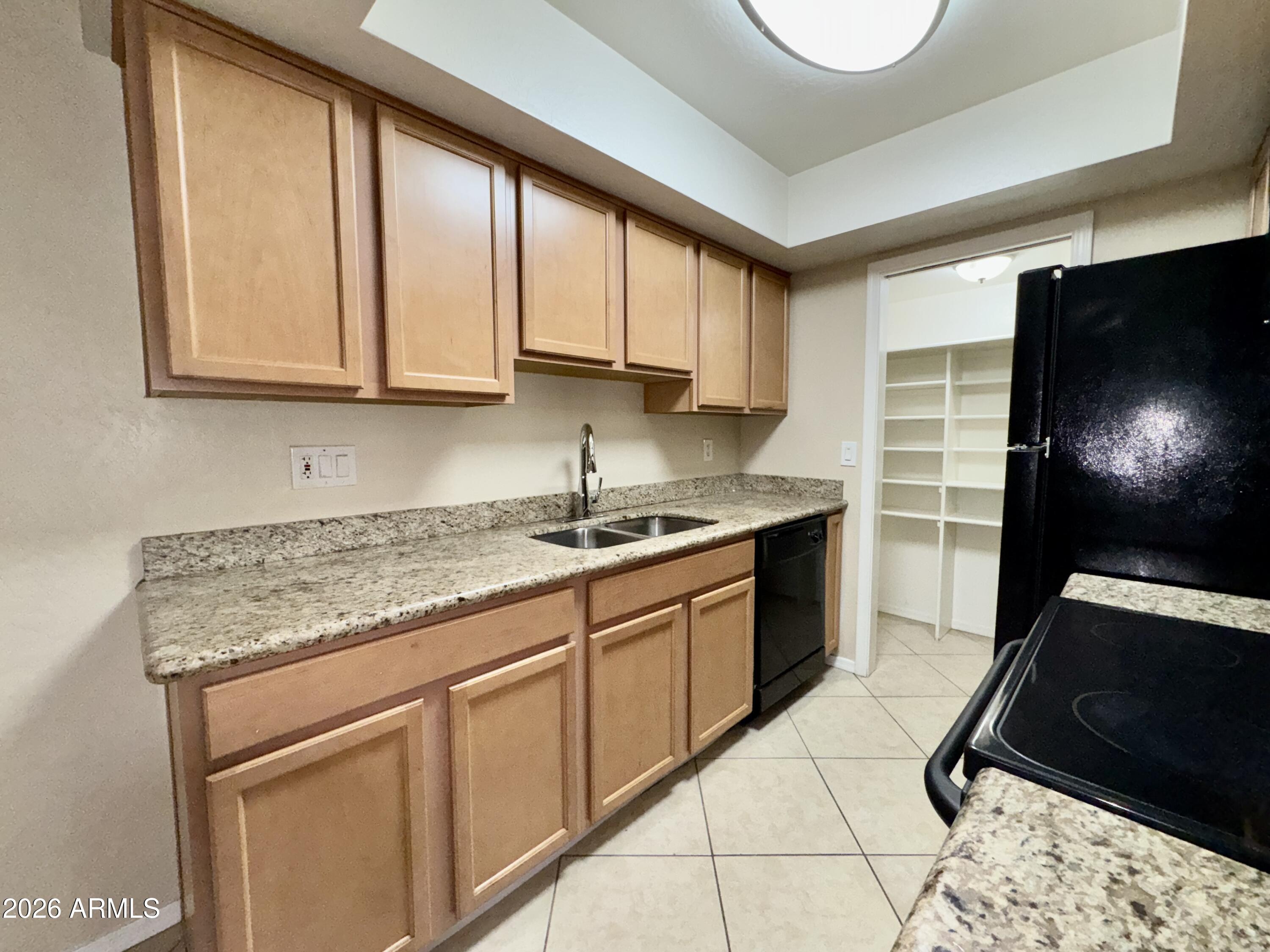 16635 North Cave Creek Road, Unit 113 Phoenix, AZ 85032 - Photo 4 of 23 Kitchen