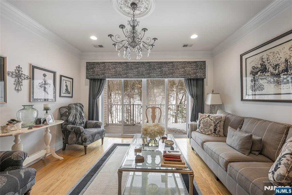 3213 Warren's Way Wanaque, NJ 07465 - Photo 8 of 35