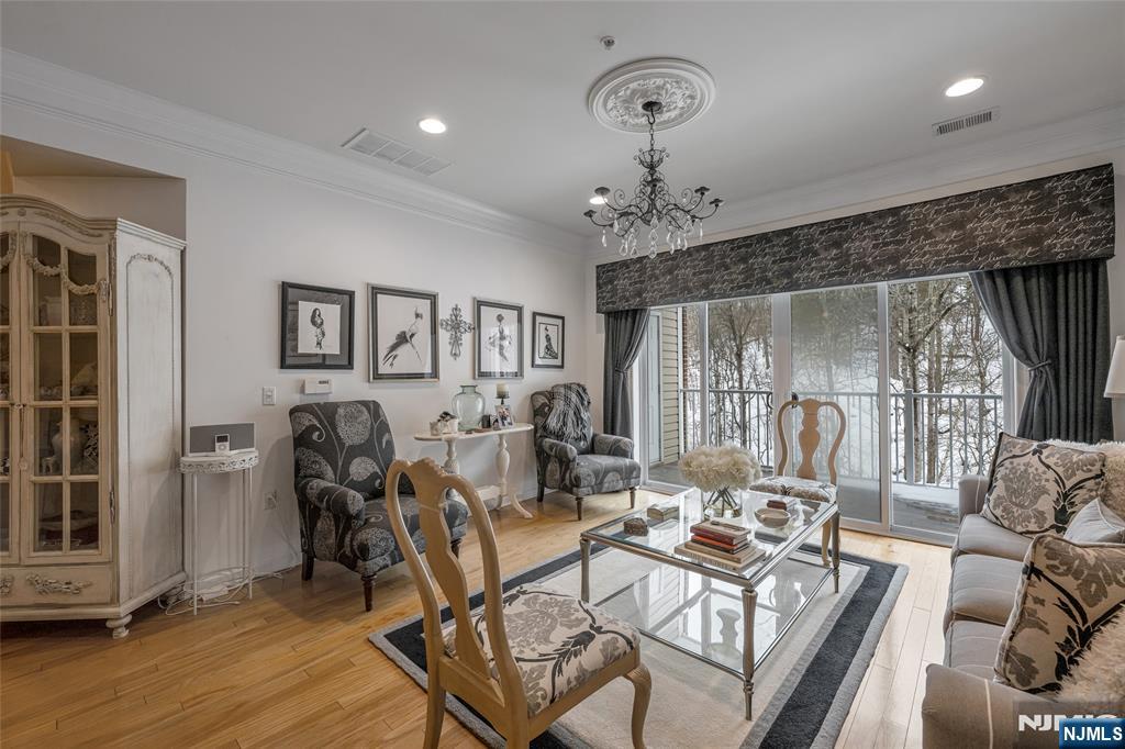 3213 Warren's Way Wanaque, NJ 07465 - Photo 9 of 35