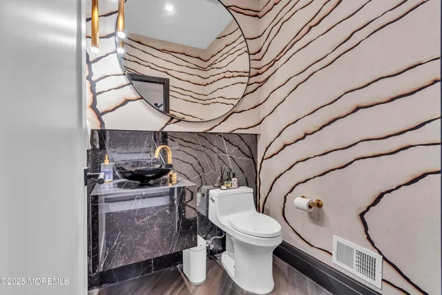 $8,500 | 15 Madison Avenue, Long Branch, NJ 07740