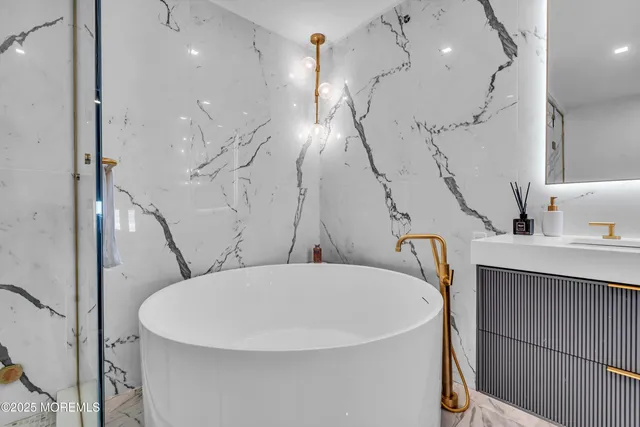 $8,500 | 15 Madison Avenue, Long Branch, NJ 07740