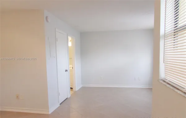 $1,500 | 4581 West McNab Road, Unit 17, Pompano Beach, FL 33069