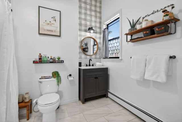 $590,000 | 156 Main Street, Bowdoinham, ME 04008