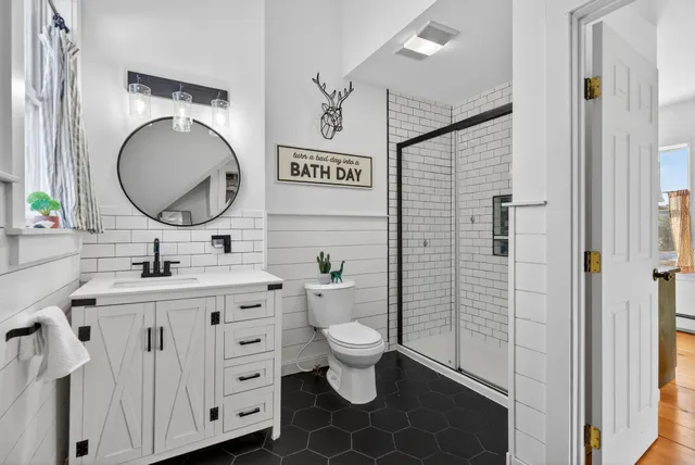 $590,000 | 156 Main Street, Bowdoinham, ME 04008