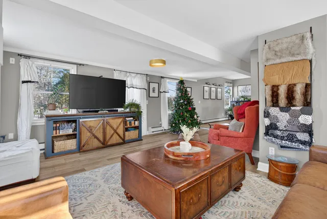 $590,000 | 156 Main Street, Bowdoinham, ME 04008