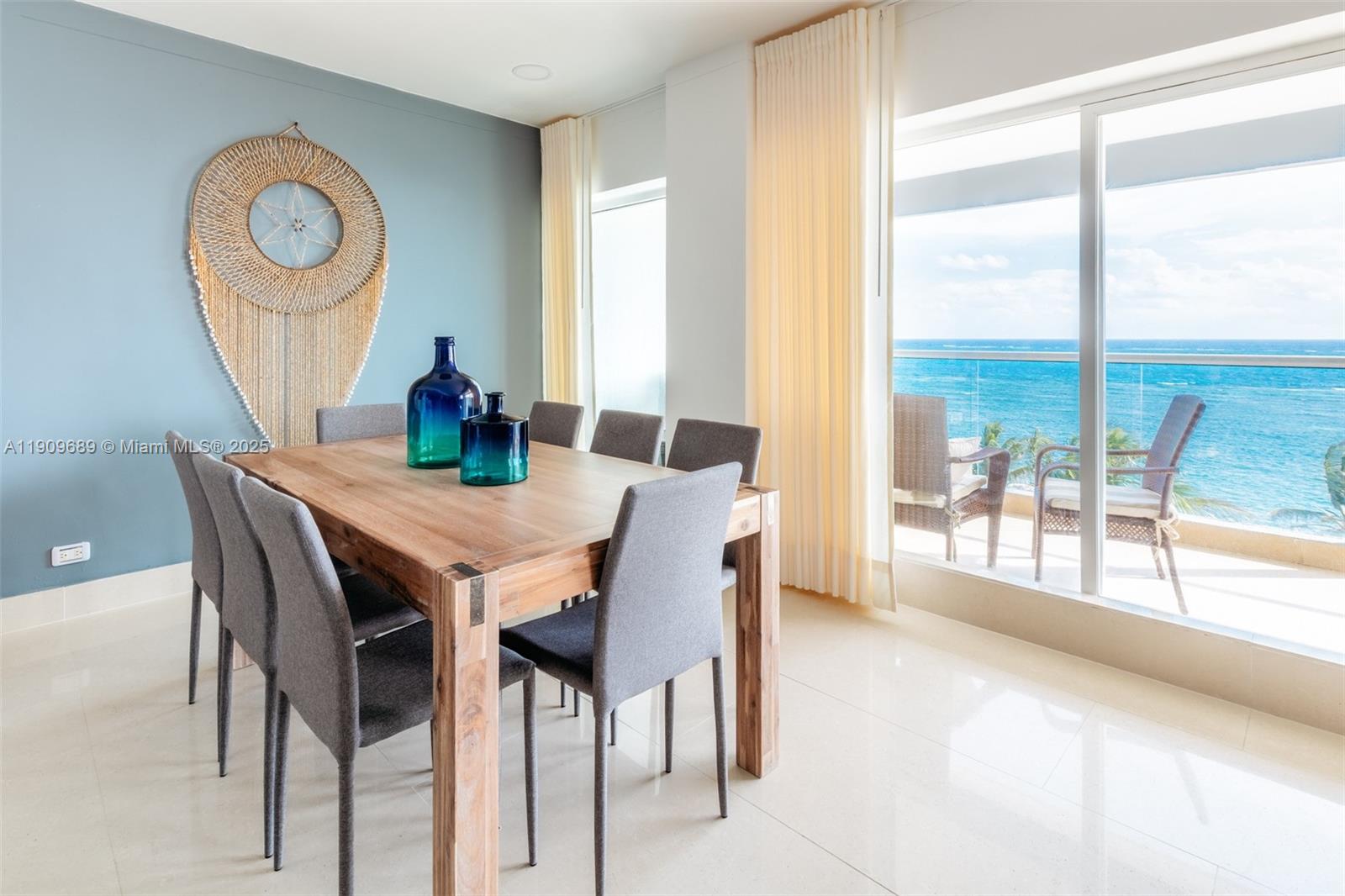 Las Cruces Las Cruces, SA 88001 - Photo 8 of 22 a view of a dining room with furniture window and outside view