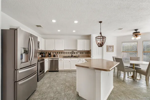 $324,990 | 11053 Cedar Park, San Antonio, TX 78249