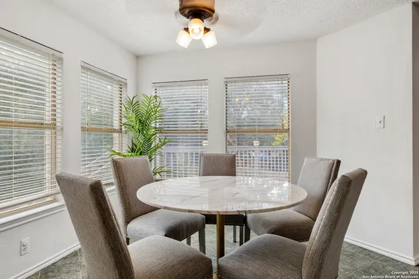 $324,990 | 11053 Cedar Park, San Antonio, TX 78249