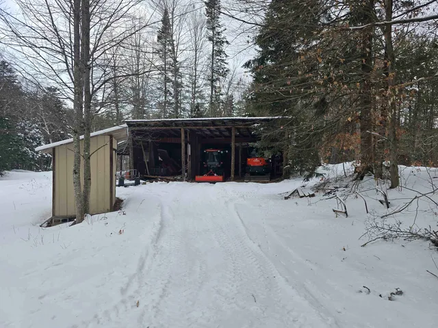 $575,000 | 3148 Route 11 Londonderry Vt 05148, Londonderry, VT 05148