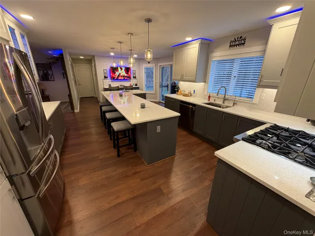 $965,000 | 503 Wading River Road, Manorville, NY 11949