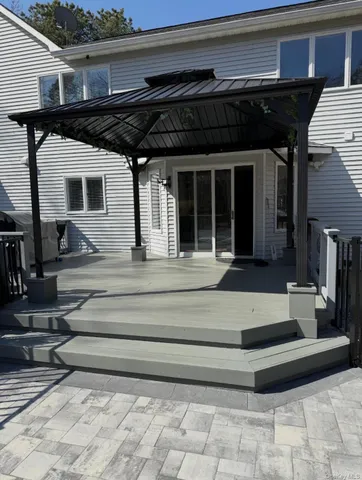 $965,000 | 503 Wading River Road, Manorville, NY 11949