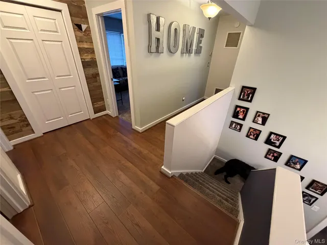 $965,000 | 503 Wading River Road, Manorville, NY 11949