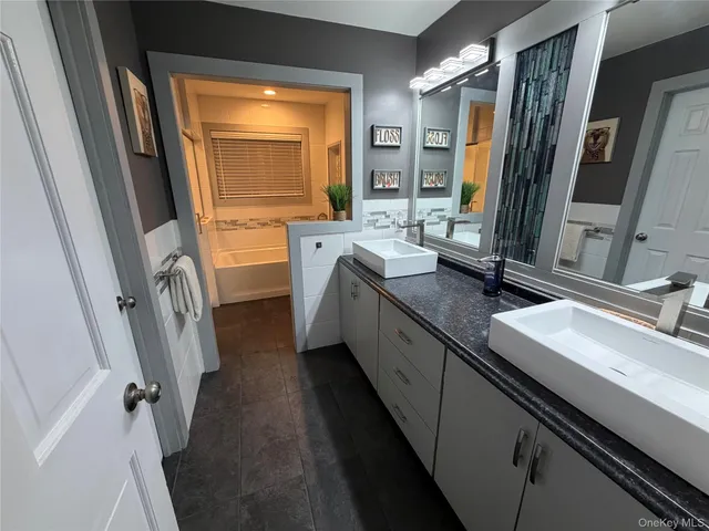 $965,000 | 503 Wading River Road, Manorville, NY 11949