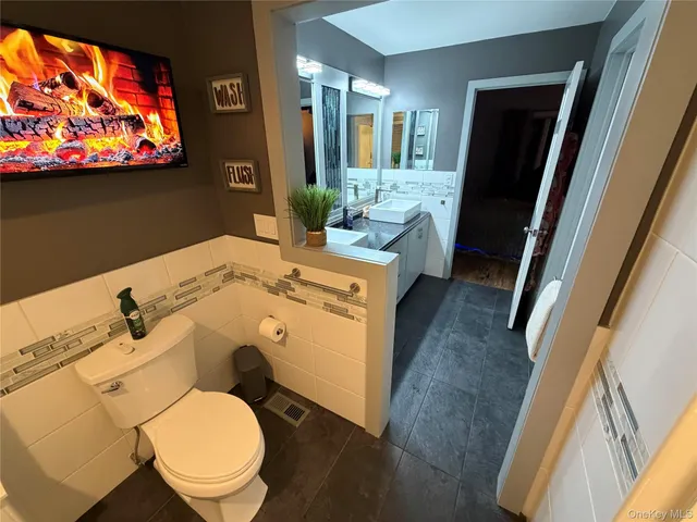 $965,000 | 503 Wading River Road, Manorville, NY 11949