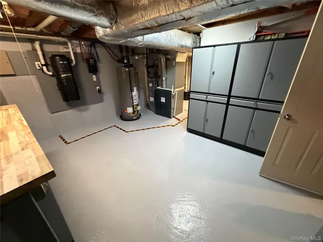 $965,000 | 503 Wading River Road, Manorville, NY 11949