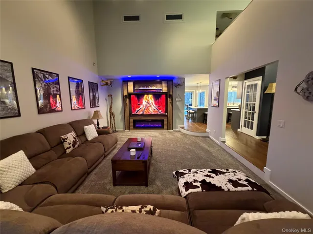 $965,000 | 503 Wading River Road, Manorville, NY 11949