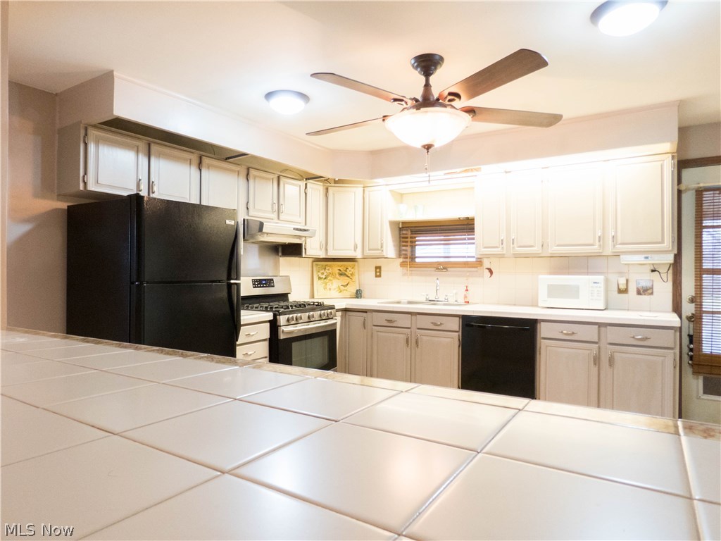 623 North Raccoon Road Youngstown, OH 44515 - Photo 13 of 35 Gallery Image 13