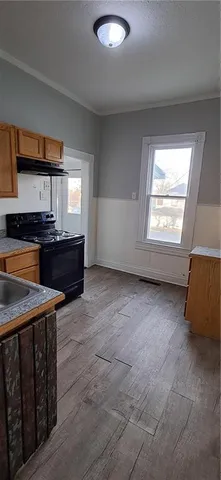 $1,200 | 221 East Colorado Avenue, St. Joseph, MO 64504