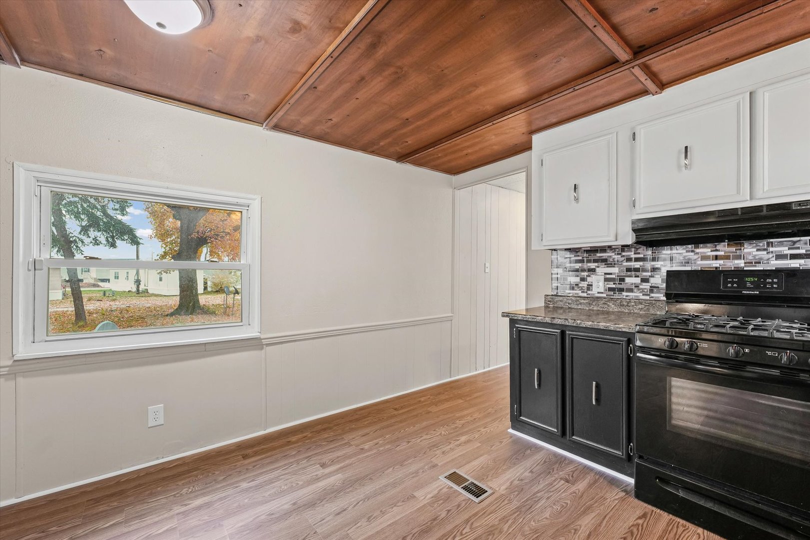 1149 Maze Court Decatur, IL 62526 - Photo 14 of 27