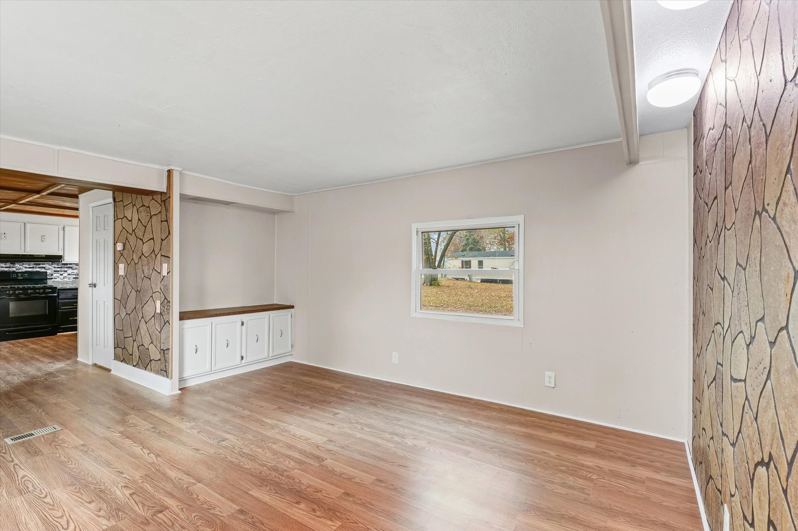 1149 Maze Court Decatur, IL 62526 - Photo 6 of 27